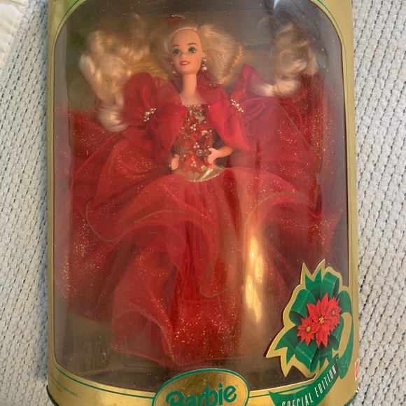 Happy Holidays Barbies 1993-1998 - Picture 2 of 7